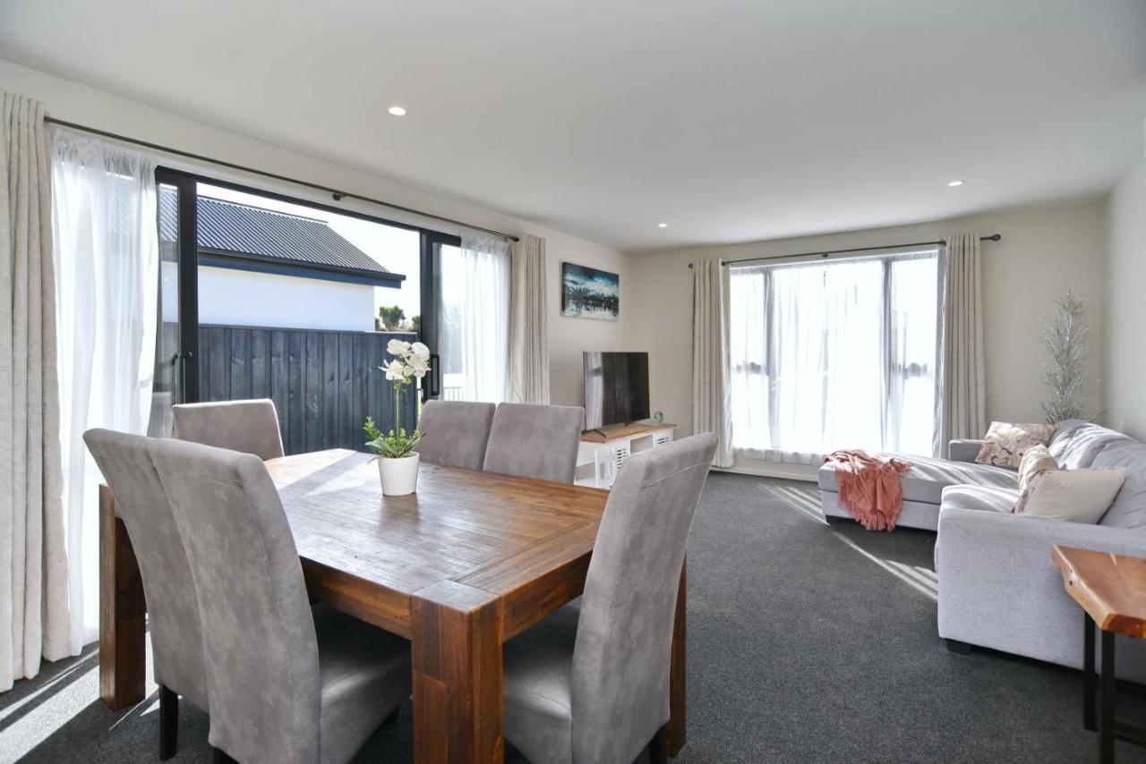 Thomas Townhouse - Christchurch Holiday Homes المظهر الخارجي الصورة